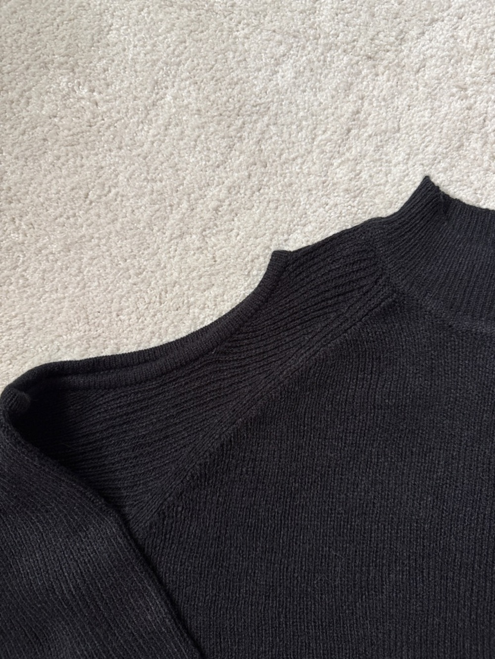 H&M Black Off-the-Shoulder Cold-Shoulder Knit Sweater - Picture 3 of 11